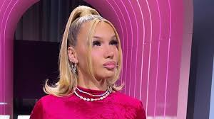 Shirin david legt alle facetten ihre persönlichkeit in ihre parfums. Verletzung Wer Stiehlt Mir Die Show Aus Fur Shirin David Promiflash De