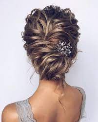 Daginik Topuz Modelleri Sac Sacmodeli Topuz Hair Hairstyles Daginik Topuzlar Daginik Topuz Dogal Sac Topuzu