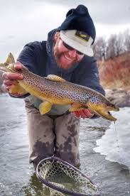 Featherweight Precision: Fishing with The Hardy Zephrus FWS