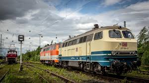 Maybe you would like to learn more about one of these? Wallpaper Museum Beige Db Deutschebahn Koblenz 218 Ozeanblau Ozeanblaubeige Dbmuseumkoblenz 2048x1152 934353 Hd Wallpapers Wallhere