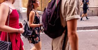 Catcalling is an informal term that describes the rude sexual remarks or raucous cries made by predators directed at a person in a public space. Catcalling Petition Will Verbale Belastigung Strafbar Machen