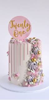 Planning to make a birthday cake? Pretty Cake Decorating Designs We Ve Bookmarked Twenty One Birthday Cake