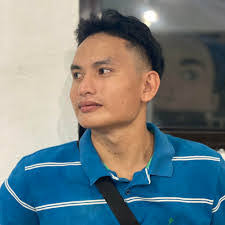 Kenneth Ranes's Instagram, Twitter & Facebook