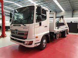 This price is more compatible in this range with reasonable and value for money. 6 Ton Hino 500 Tk12specs Hino 500 Series Euro 6 Compliant Medium Duty Trucks Hino 500 Series 5 Fg8jj1a Medium Duty Commercial Truck 15 Ton Trucks 4 2 From Thailand Top Truck Car Van And Bus Exporter Dealer
