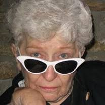 Nancy Heidrich's Instagram, Twitter & Facebook