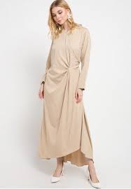 Tidak hanya sebatas dikalangan wanita dewasa saja memang, batik juga menjadi busana nasional. Priskha Dress A By Covering Story Coklat Baju Muslim Wanita Kerah V