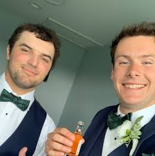 Alli O'Leary and Taran Brown's Wedding Website