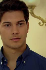 Cagatay Ulusoy Turkish Actor Fell In Love With Him Aktor Unluler Karin Calistirma