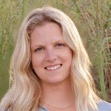 I've been dropping easter eggs that I started a new job (not that I'm  Taylor Swift or anything...) 👀