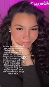 Alexis Wicker's Instagram, Twitter & Facebook