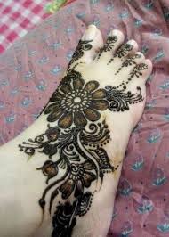 Mehndi Hd Henna Designs Hairstyles Hand Designs Hair Hairsytles 2012 Mehndi Hai Rachnay Wali Henna Foot D Henna Designs Feet Foot Henna Henna Tattoo Temporary
