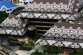 De nationale bibliotheek is verantwoordelijk voor het verstrekken van een verzameling van kennis op nationaal niveau voor de huidige en. Songket Roof Of The National Library In Malaysia Malaysia World All Over The World