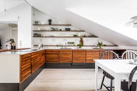 Om Bij Weg Te Dromen Deze Grote Houten Keuken Cuisines Design Amenagement De La Cuisine Cuisine Dessin