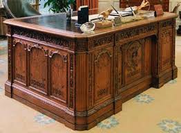 7ft Honey Presidental Oval Office Resolute Desk An Exact Replica Of The Desk Used By President Of The Unit Resolute Desk Custom Made Furniture Desk Furniture