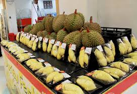 Note that only three (3) durians in the topmost row in the display picture are black thorn, the others are just chucked there. Durian Wikiwand