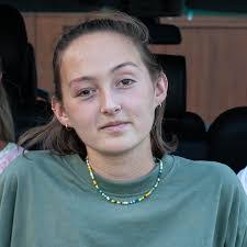 Courtney Henkel's Instagram, Twitter & Facebook