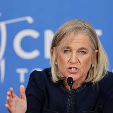 LPGA changes policy to ban Hailey Davidson, other trans golfers