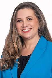 Betsy Webster's Instagram, Twitter & Facebook