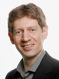 The Pursuit of Creativity Can Make Algorithms Much Smarter