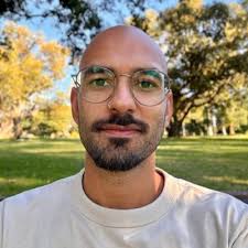 Thea Baker (@_TheaBaker)