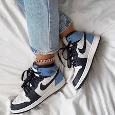 Zapatilla Jordan Air 1 Mid Light Smoke Grey Black White The Sneaker Archive On Instagram Air Jordan 1 Obsidian Unc In 2020 Jordan Shoes Girls Fresh Shoes Sneakers Fashion