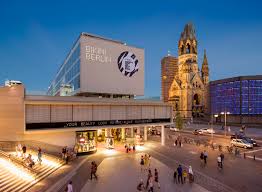 A highlight is the large rooftop terrace with a spectacular view of berlin zoo. Presse Bikini Berlin The Concept Shopping Mall