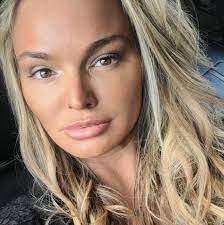 Karlin Fessenden's Instagram, Twitter & Facebook