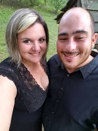 Laura Dickens and Tavi Gonzalez's Wedding Website