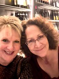 🌿 Thursday Thoughts: Bring Spring Indoors! 🌸 Spring is the perfect time  to refresh your home with light, airy touches! Try these simple updates: ✨  Swap Out Heavy Fabrics