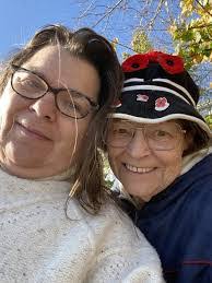 Fawn Williams's Instagram, Twitter & Facebook