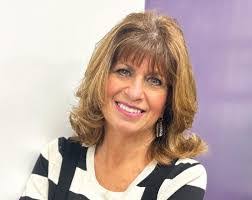 Diana Spiers's Instagram, Twitter & Facebook