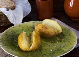 Una forma exprés de tener lista una guarnición de patata. Patatas Al Microondas 7 Minutos La Cocina De Frabisa La Cocina De Frabisa