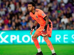 Pedro gallese begon zijn jeugdcarrière bij academia tito drago en club deportivo junior fc voordat. Pedro Gallese Pedro David Gallese Quiroz Orlando City