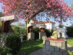 Im stupa haus in metten können besucher dieses gefühl hautnah erleben. Das Stupa Haus Home Facebook