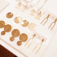 To find out how much your custom jewelry will cost, request free cost estimates from jewelry designers near you. How To Start A Jewelry Making Business The Ultimate Guide 2021