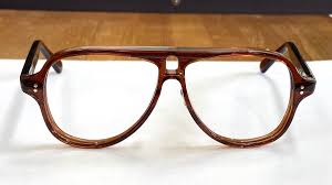 オクラみたいなメガネ - はてなブログ