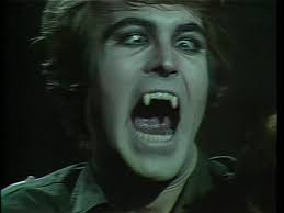 I loved Don Briscoe, (Tom/Chris Jennings) He was wonderful as a vampire and  a werewolf! He was a good actor!