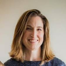 Stephanie Simon's Instagram, Twitter & Facebook