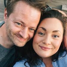 What other review sites can be used to detect AI-generated papers?