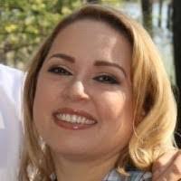 Elizabeth Redding's Instagram, Twitter & Facebook