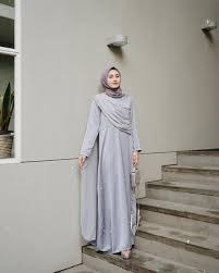 Baju kondangan celana baju kondangan brukat baju kondangan muslim baju kondangan terbaru mau kondangan, yuk tampil lebih cantik dengan inspirasi ootd kondangan hijab casual berikut 15 model baju gamis brokat ini bisa kalian jadikan inspirasi untuk keperluan acara penting kalian. Kondangan Duluuuu Dress Cantiknya Dari Olshopfany Gaya Berpakaian Model Pakaian Model Baju Wanita