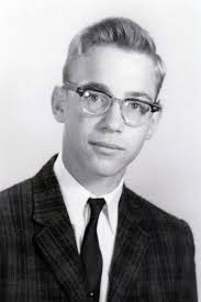 Lester Stanley Komarowski Obituary