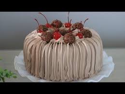 Bolo De Brigadeiro Gourmet Feito Com Doce De Leite Karen Munhoz Youtube Gourmet Make It Yourself Chocolate