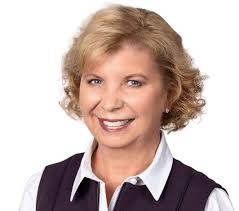 Kara Trott's Instagram, Twitter & Facebook