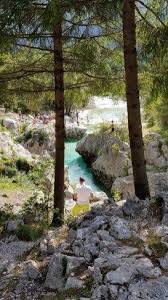 Camp Soca Traumhafter Naturcamping Am Schonsten Fluss Europas Soca Slowenien Slowenien Urlaub Camping Slowenien