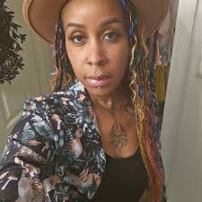 Seeking financially stable partner in Orlando