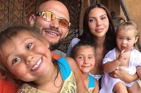 Оксана самойлова и джиган с детьми отдыхают на мальдивах. Sankt Peterburg 5 Zvezdnyh Devushek Otkazavshihsya Ot Druzej Radi Semi Bezformata