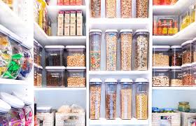 Since 2007, she has starred with her family in the reality television series keeping up with the kardashians. The Organizing Pros Who Made Khloe Kardashian S Pantry Famous Gave Us Their Favorite Organizing Hacks