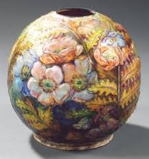 Camille Faure 1874 1956 Vase Boule En Cuivre A Decor Emaille De Fougeres Vente Aux Encheres Vase Fougere