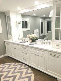 Our bathroom vanities come in a variety of finishes and add functionality to any space. Master Badezimmer Eitelkeit Design Ideen 2019 Master Badezimmer Eitelkeit Design Ideen Badezi Bathroom Vanity Designs Master Bathroom Vanity House Bathroom